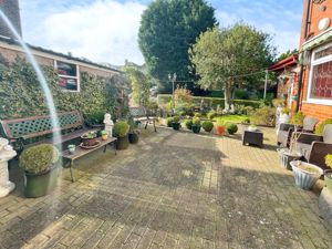 Side Garden- click for photo gallery